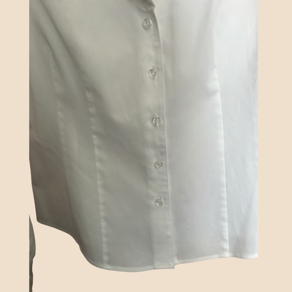 Brooks Brothers White Button Down Blouse with Ruffle Neckline Size 8 - Picture 9 of 9